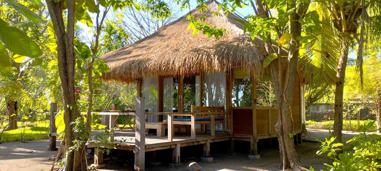 Amrita Maumere Resort Esterno foto