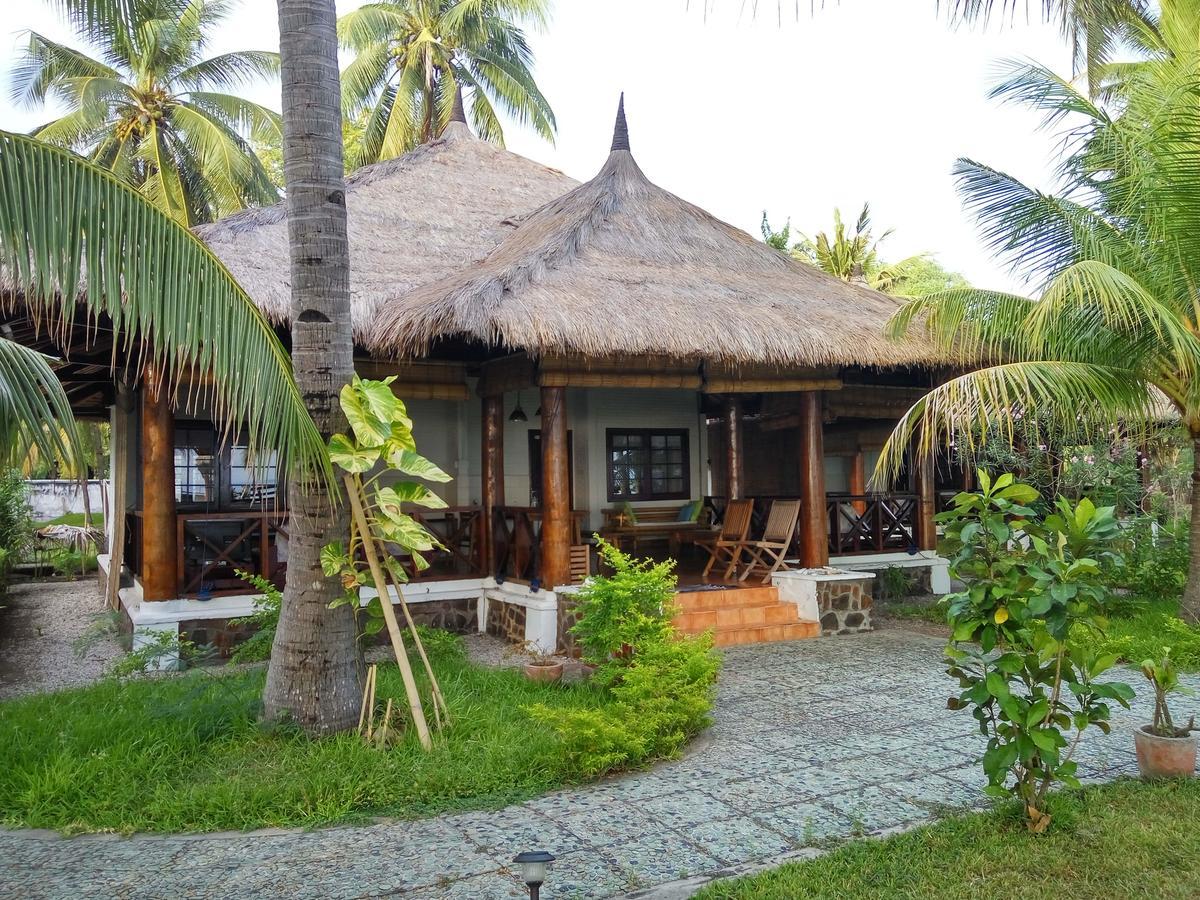 Amrita Maumere Resort Esterno foto