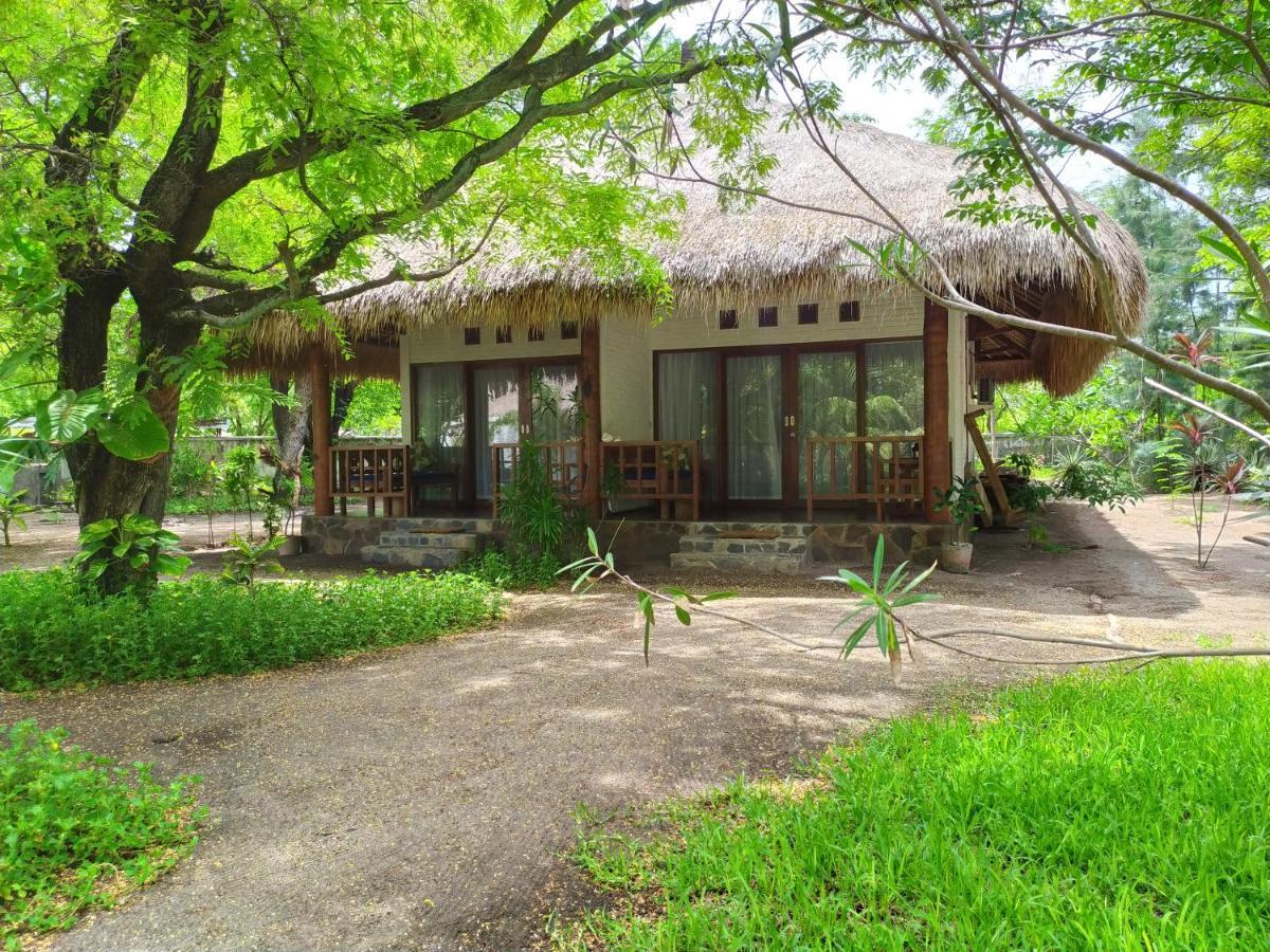Amrita Maumere Resort Esterno foto